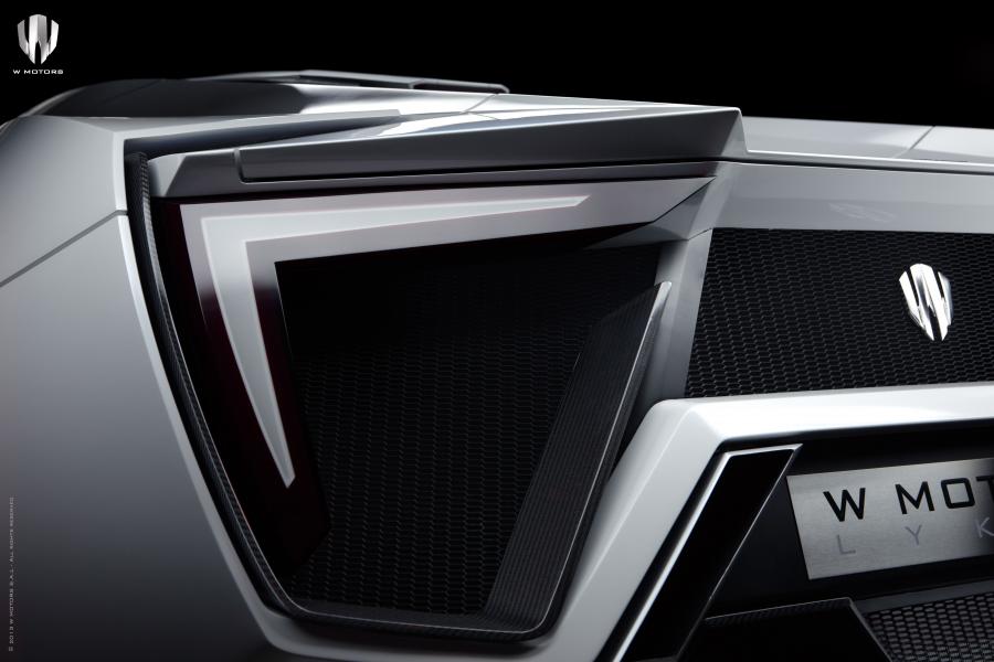 Детали экстерьера W Motors Lykan HyperSport 2013 года  (фото 13 из 15)